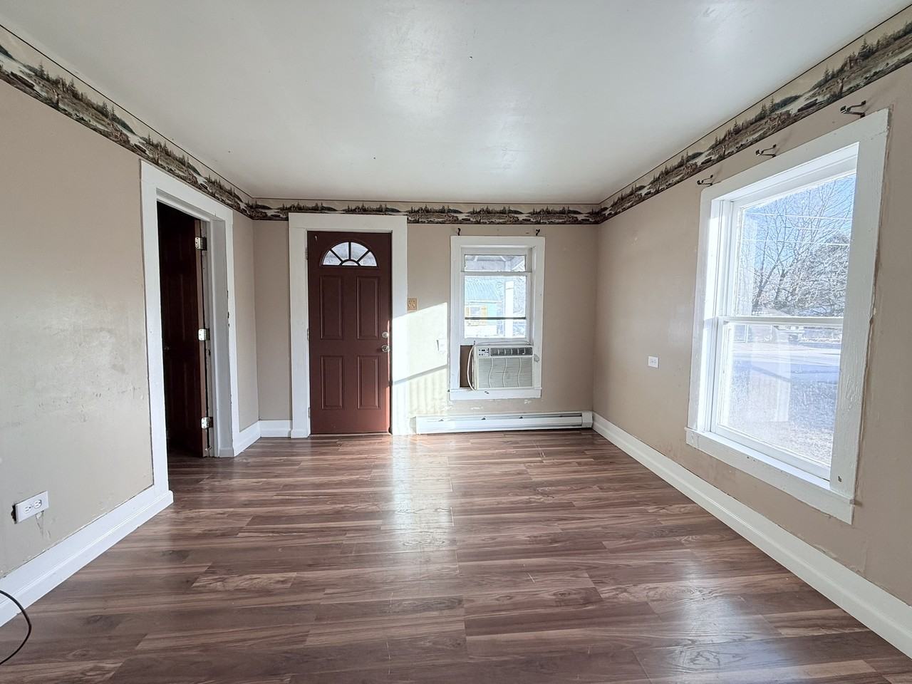 114 Oak St #1 - Photo 3 of 13