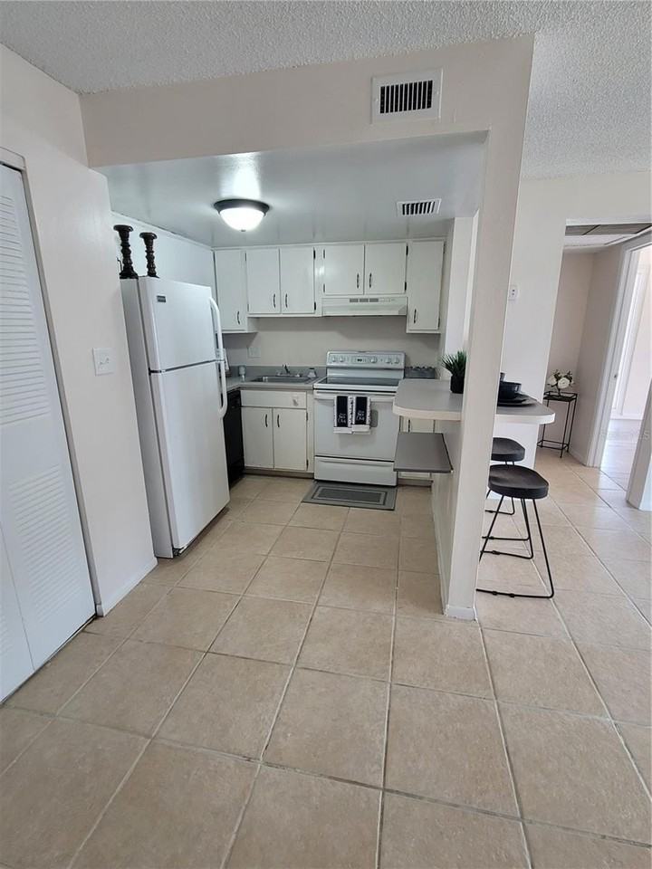 572 Orange Dr #65 - Photo 4 of 13