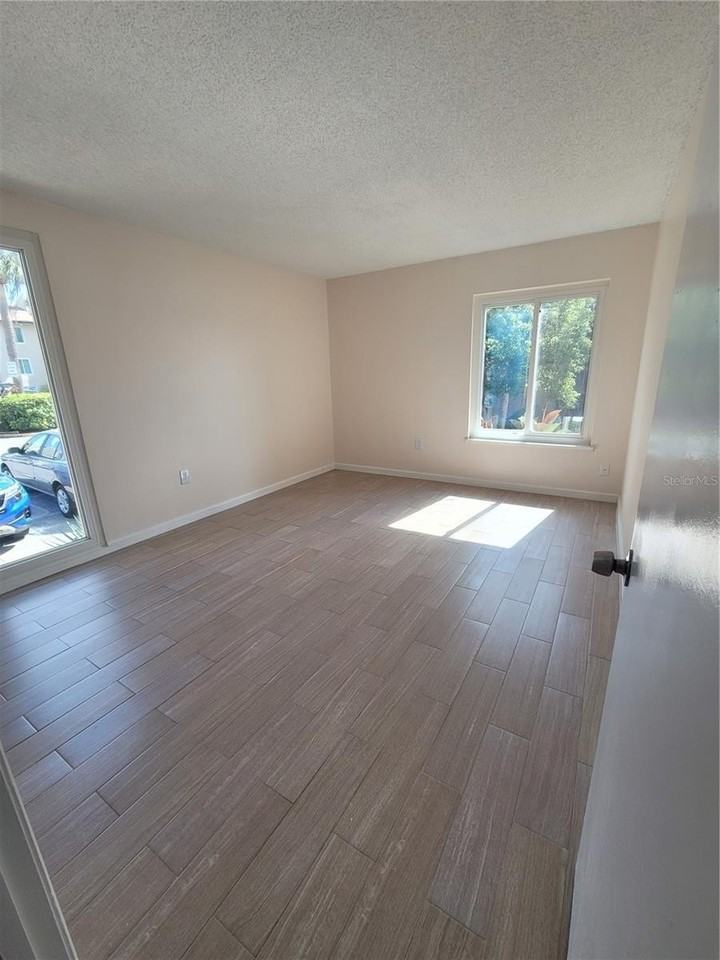 572 Orange Dr #65 - Photo 6 of 13