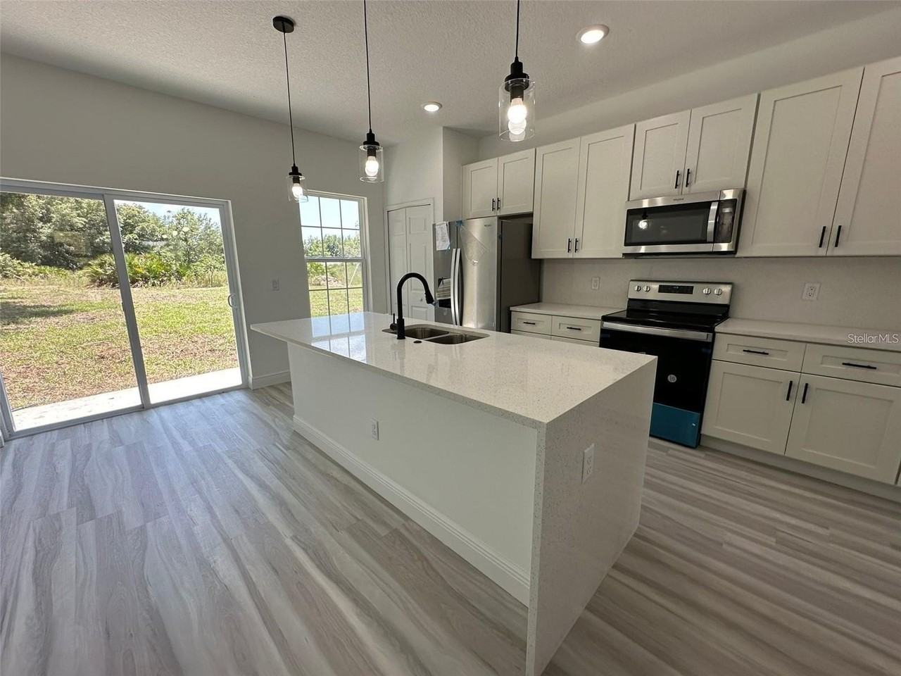 5842 Sw 154th Lane Rd - Photo 7 of 18