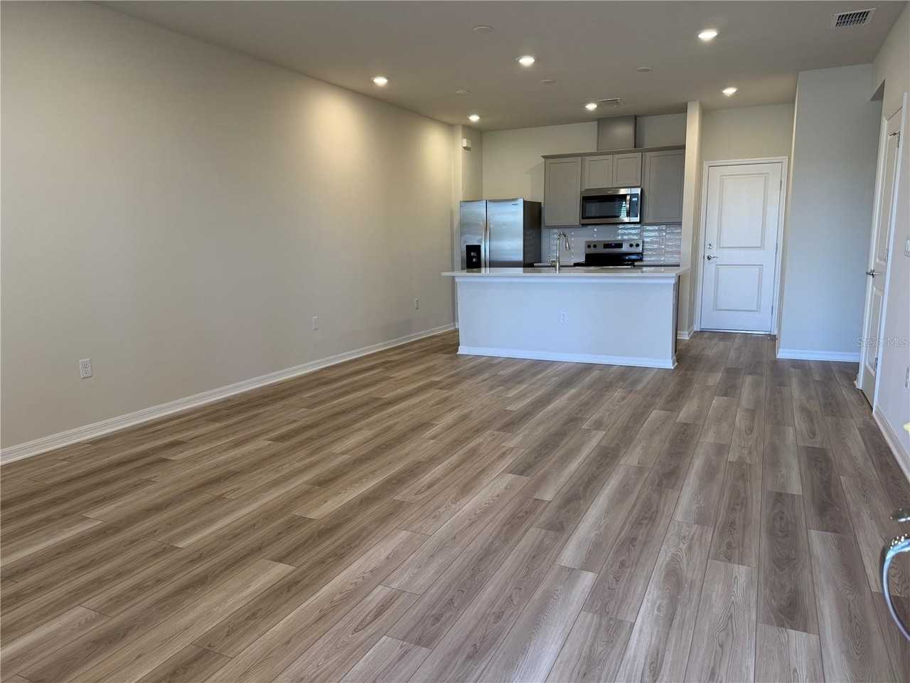 6424 Tabebuia Pkwy - Photo 3 of 25