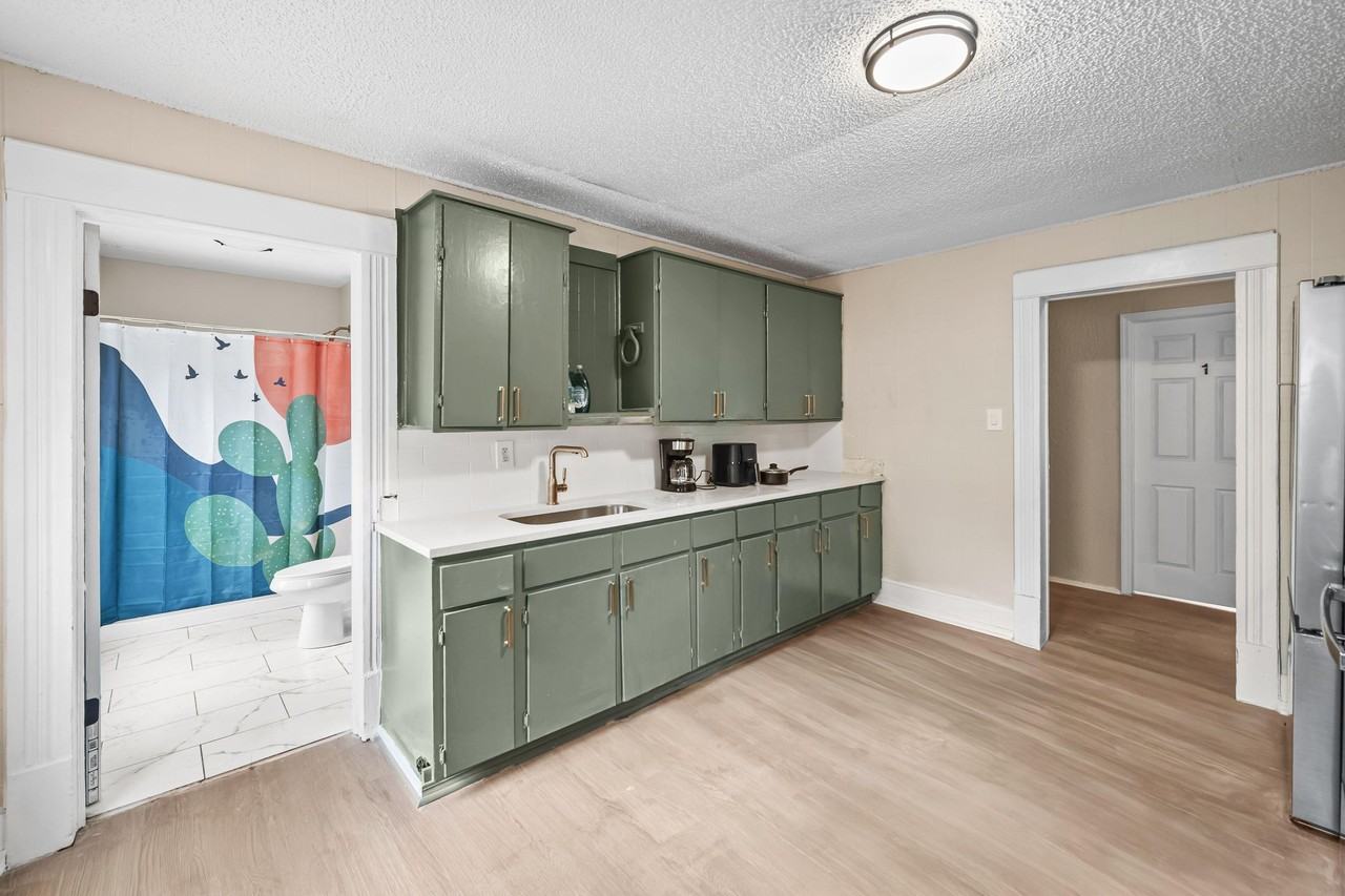 Gilmore St - Photo 5 of 18