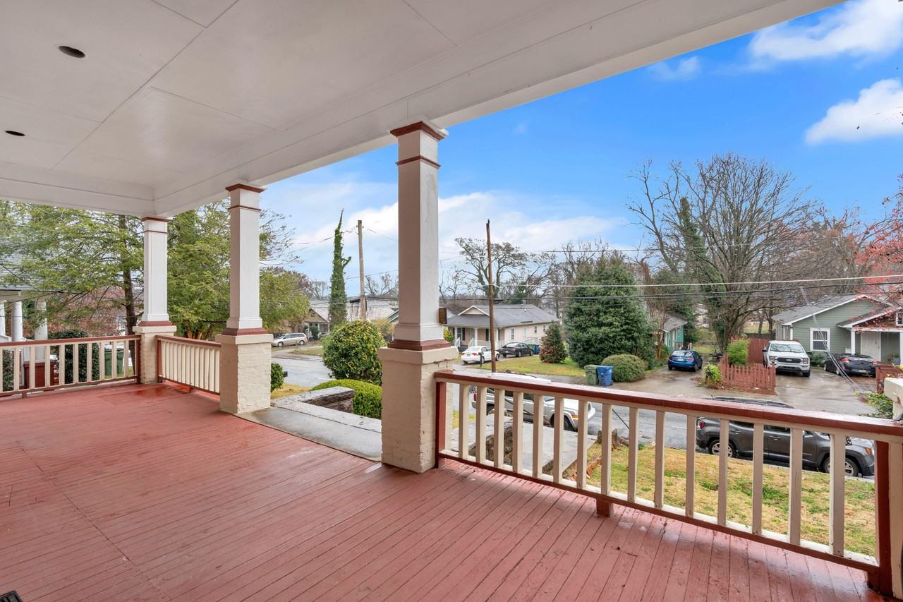 Washington St Sw - Photo 2 of 19