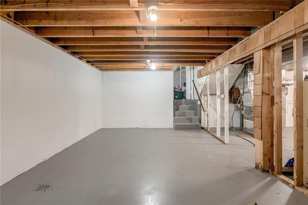 Summit St - Photo 5 of 16