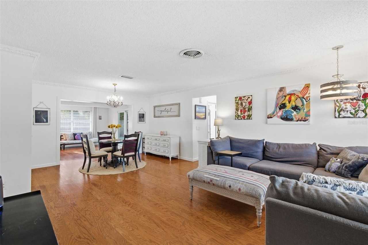 2039 Pine Ridge Dr - Photo 5 of 35