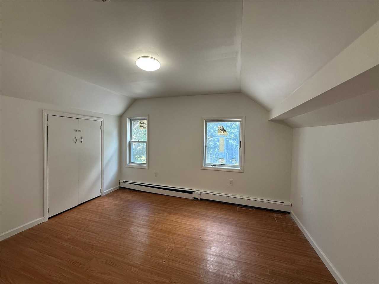 8 Harrison St Apt 3 #3 - Photo 4 of 6