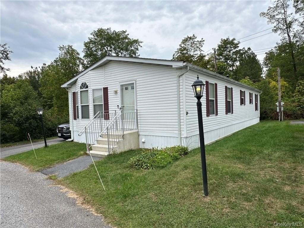 416 Silver Maples Dr - Photo 4 of 34