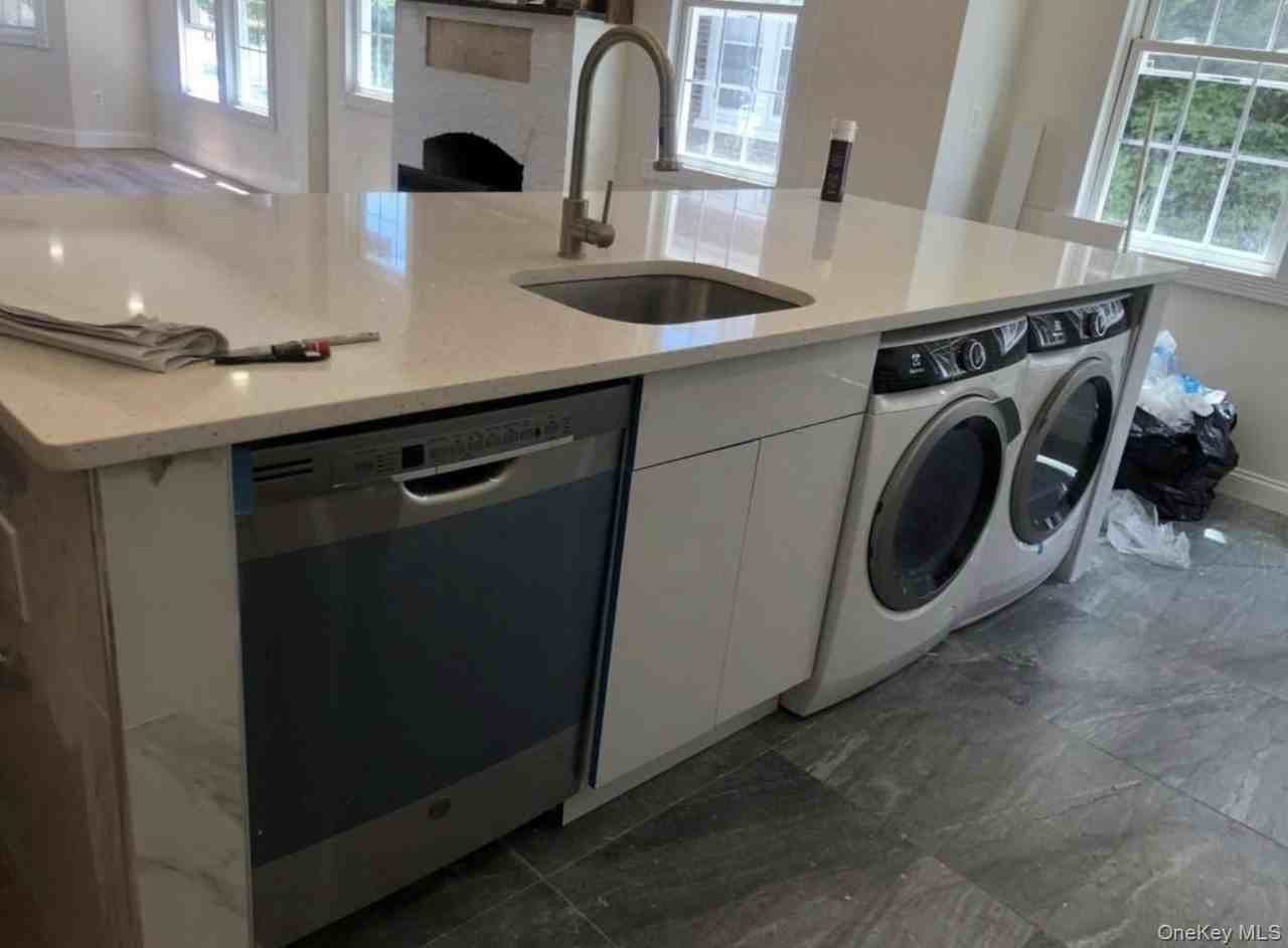 307 National Blvd 2nd Fl #2ndFL - Photo 7 of 16