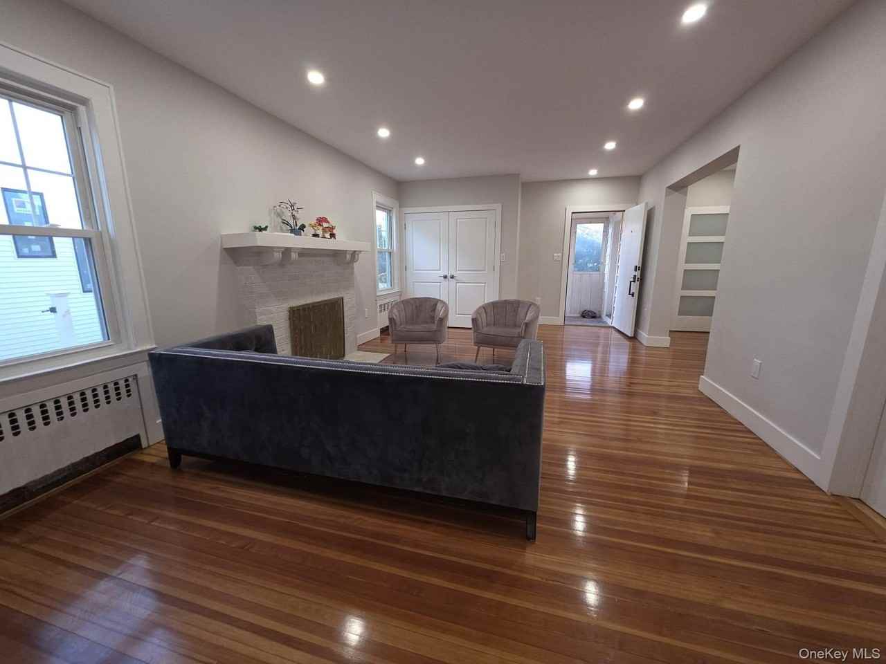 325 Pacific Ave - Photo 3 of 16