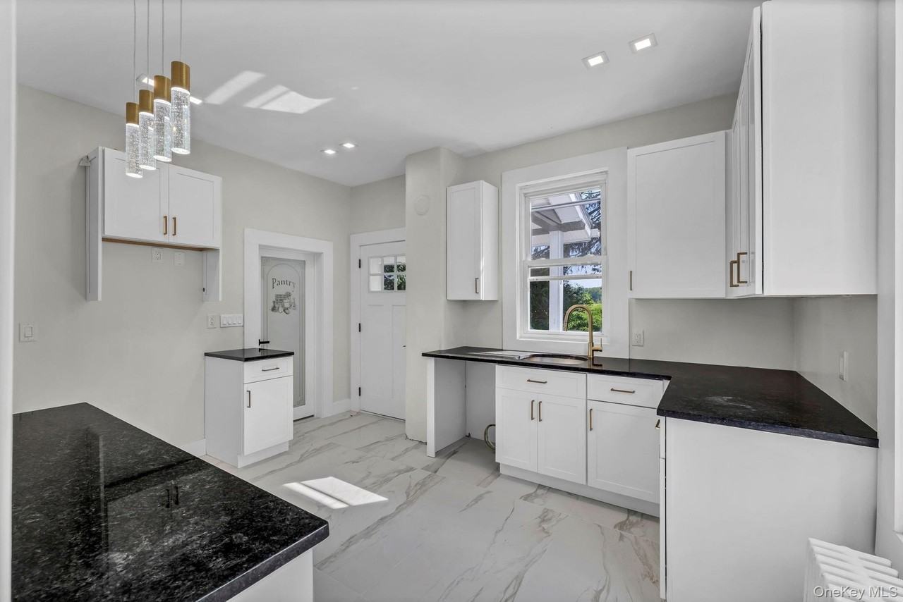 Route 207 - Photo 3 of 34