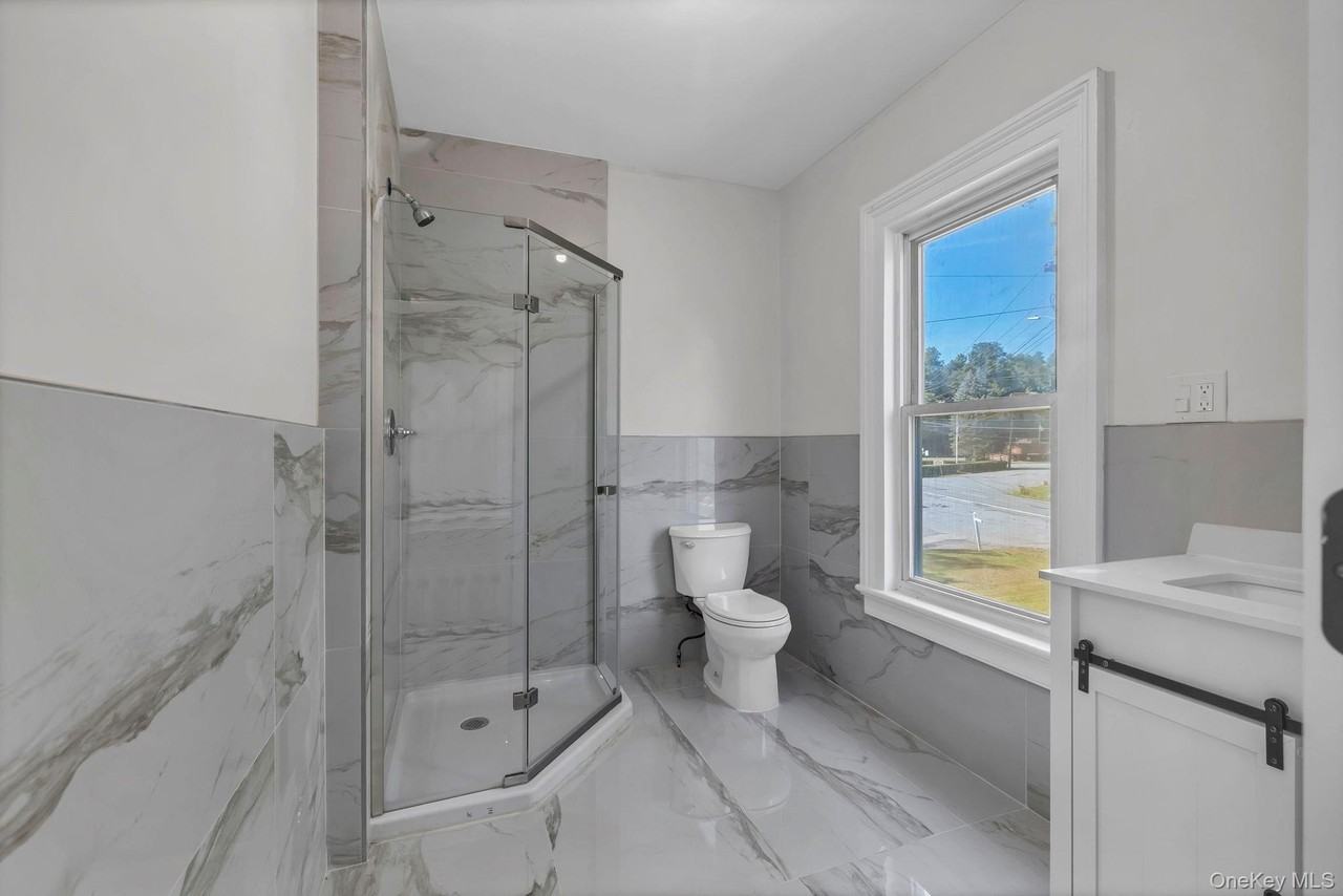 Route 207 - Photo 6 of 34