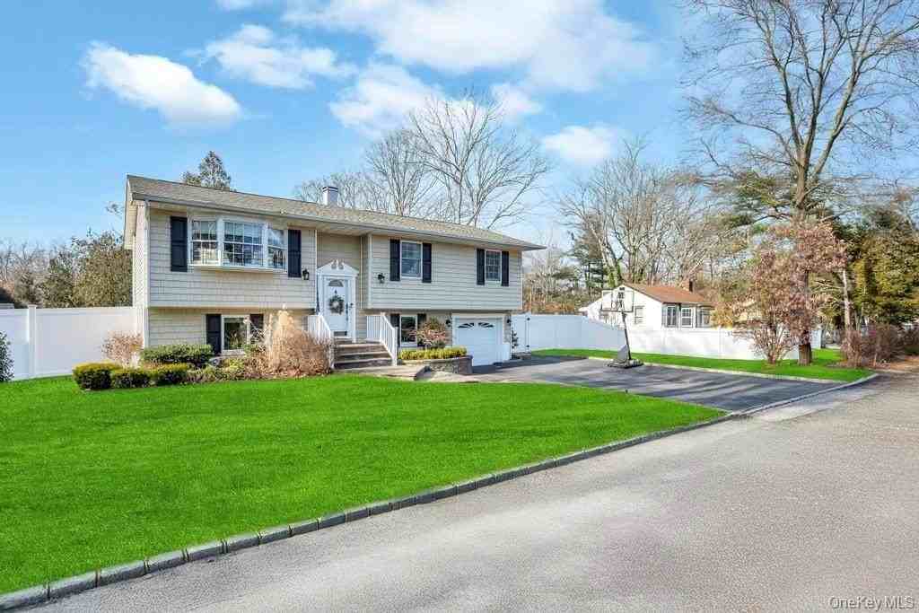 62 Forest Ave - Photo 2 of 30