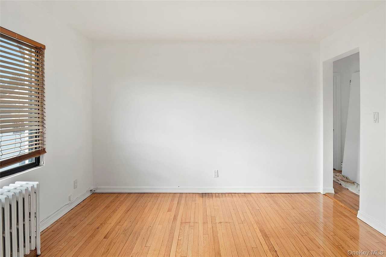 106 Thurton Pl Unit 2 #2 - Photo 4 of 7