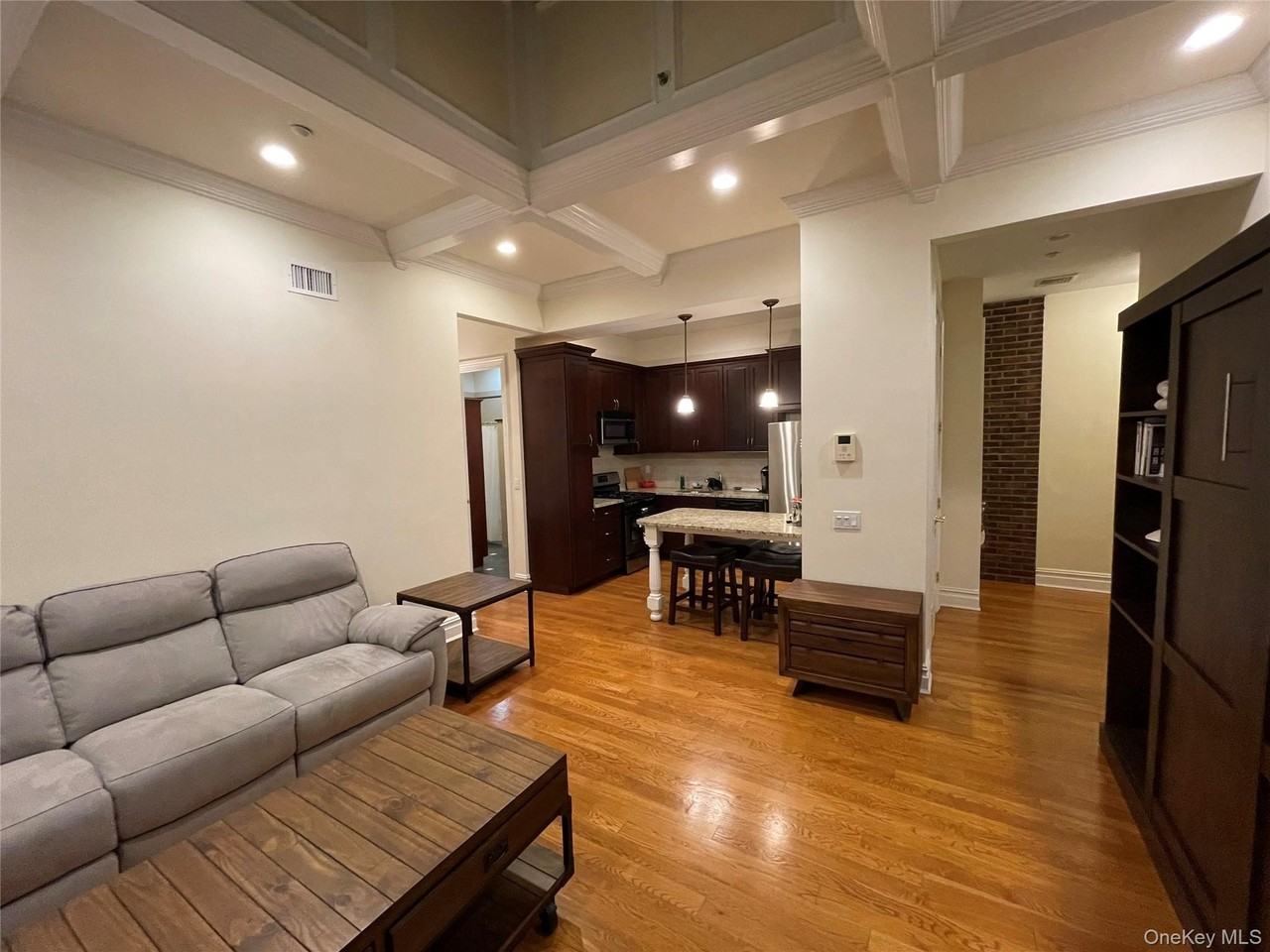 377 New York Ave Unit C #C - Photo 2 of 10