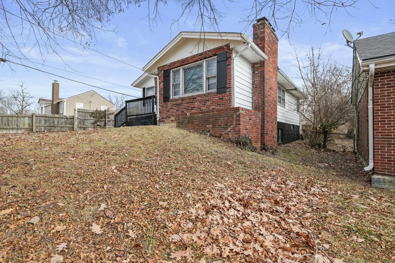 3337 Houston St #1 - Photo 3 of 48