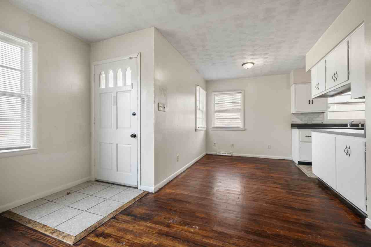 3337 Houston St #1 - Photo 4 of 48