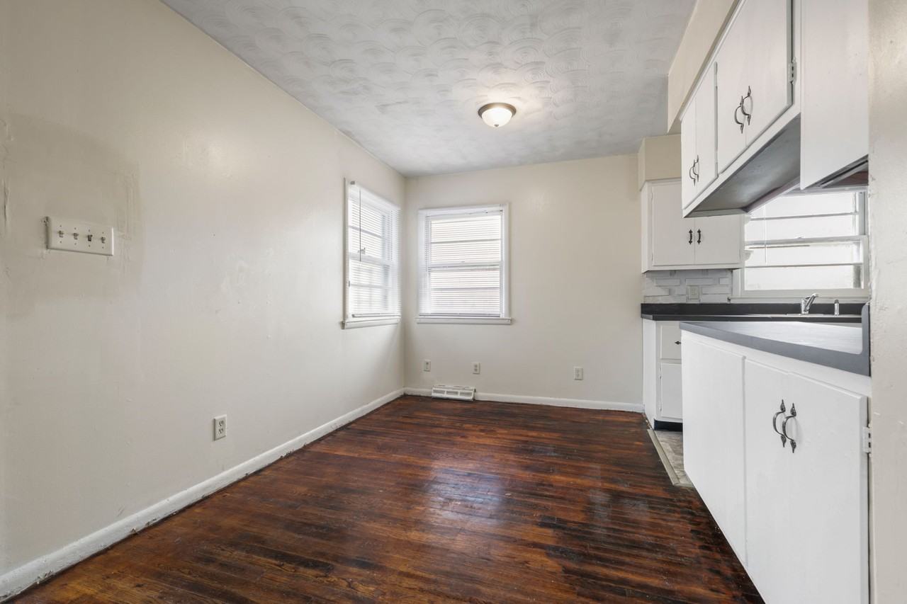 3337 Houston St #1 - Photo 5 of 48