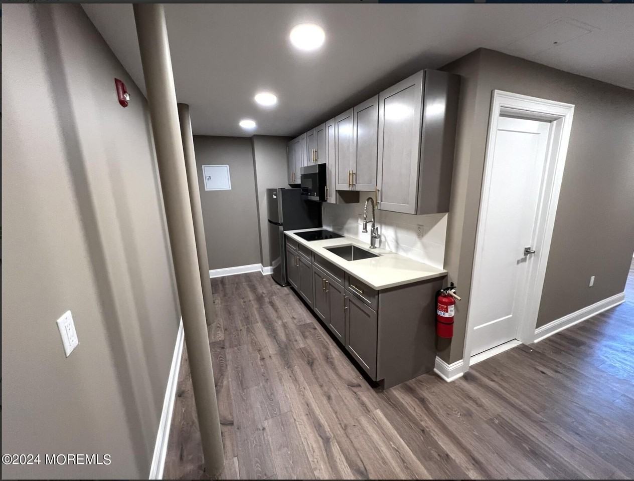 182 Broad St Unit 3-192 #3 - Photo 7 of 8