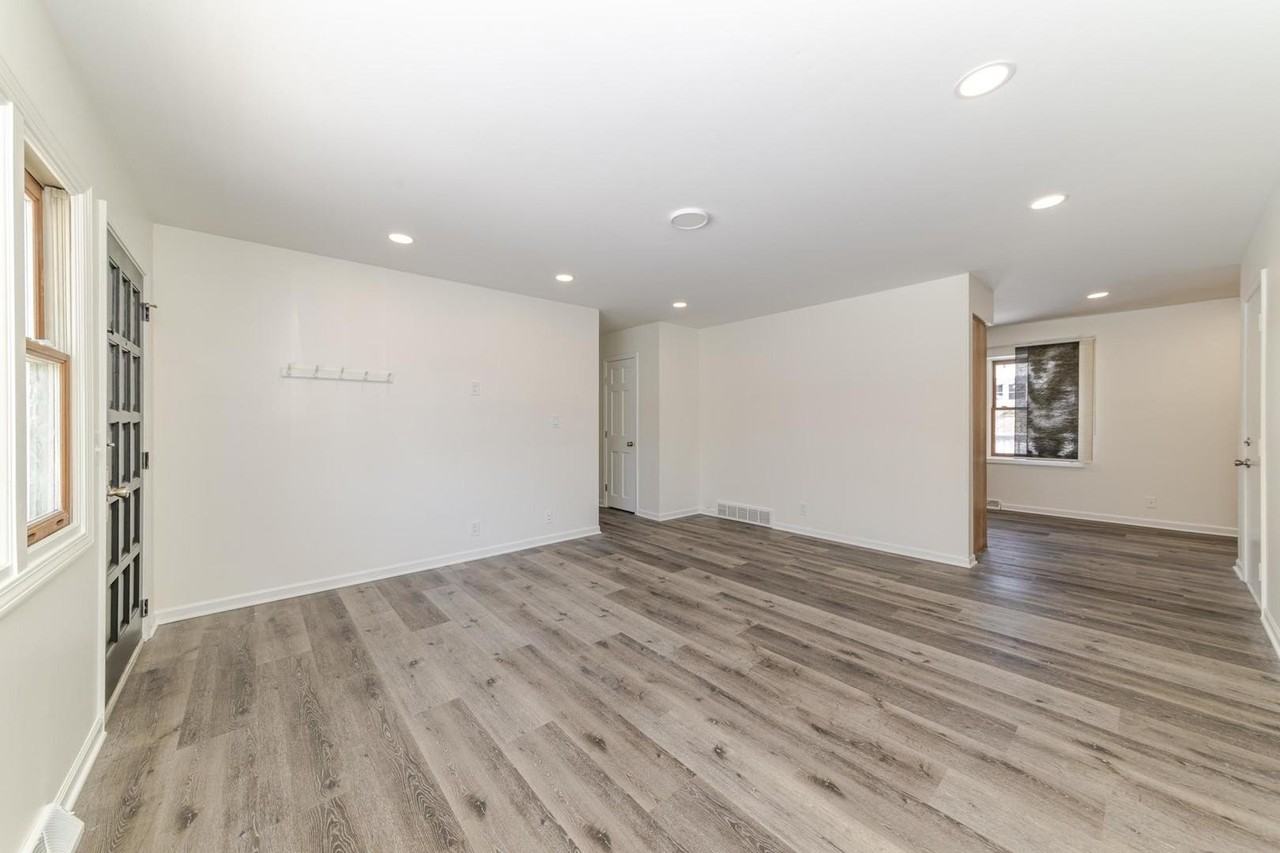 1008 S 10th Ave - Photo 3 of 15