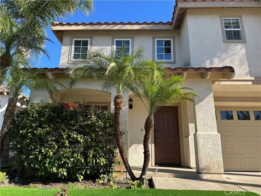 2505 San Simon St - Photo 3 of 35