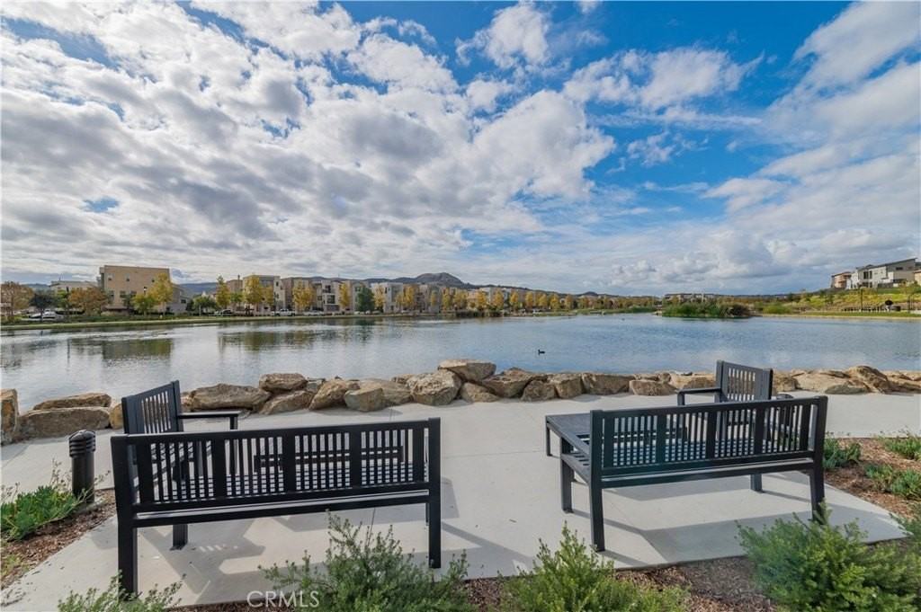 2261 Horseback Rd - Photo 3 of 20