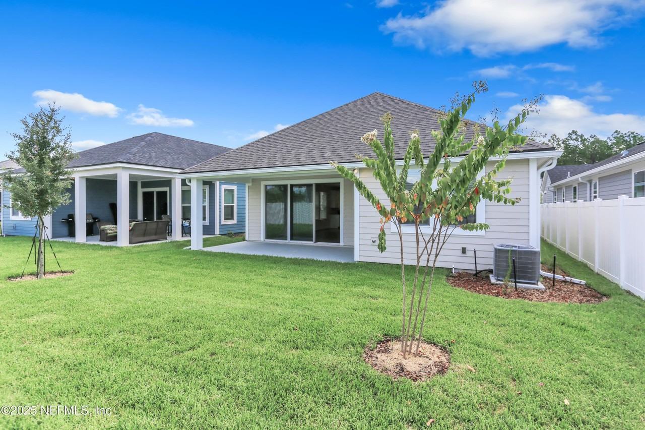 101 Silkgrass Pl - Photo 2 of 23