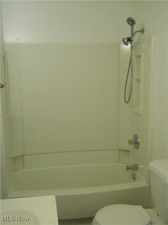 383 Aqueduct St - Photo 6 of 8