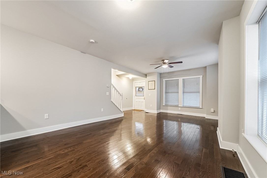 11204 Clifton Blvd - Photo 4 of 28