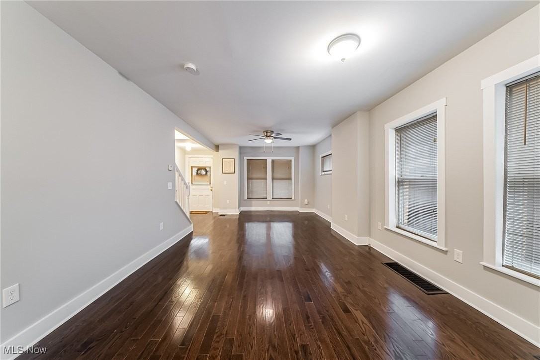 11204 Clifton Blvd - Photo 5 of 28