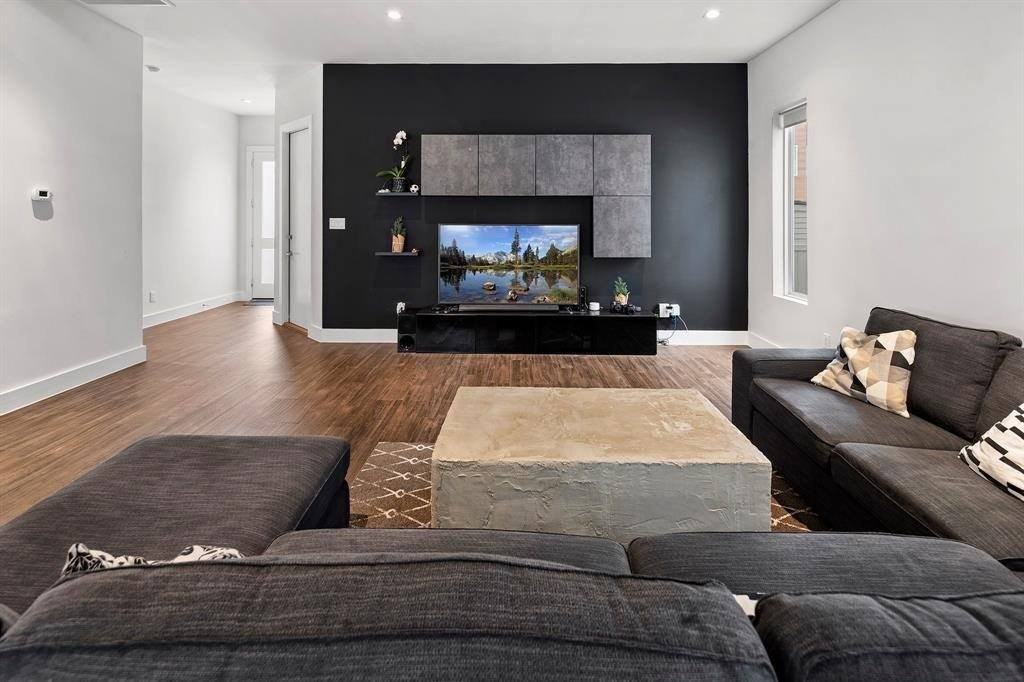 5511 Paraiso Pl - Photo 4 of 29