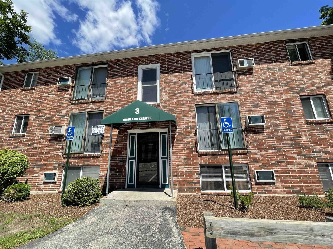 93 West St #15 - Photo 2 of 40