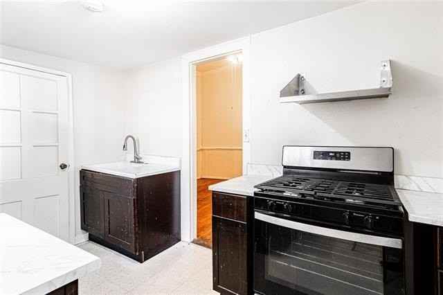 1926 Constance St - Photo 5 of 10