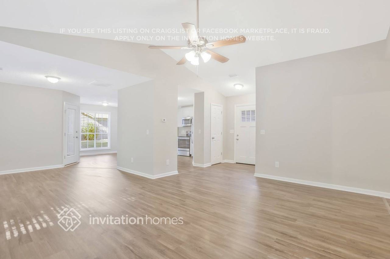 7365 Hunters Ridge Dr - Photo 5 of 16