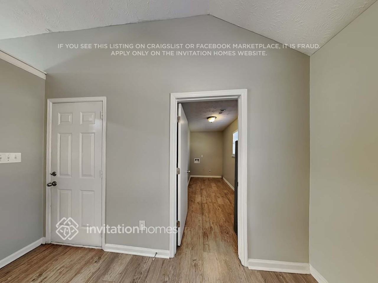 60 Melton Way - Photo 5 of 18