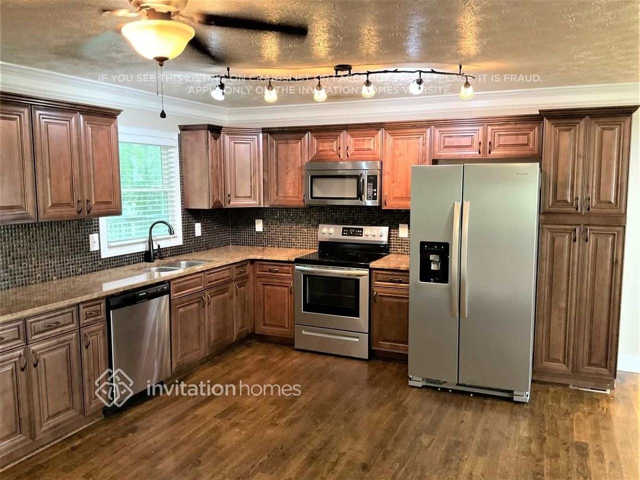 1903 Guardian Way - Photo 6 of 16