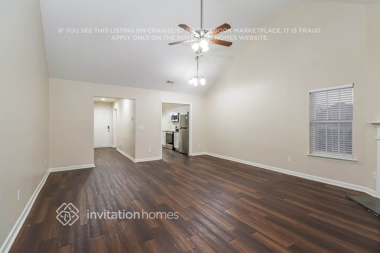 11203 Pointer Ridge Dr - Photo 6 of 18