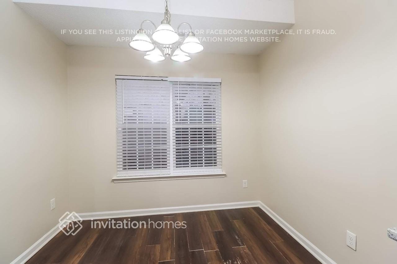 11203 Pointer Ridge Dr - Photo 7 of 18