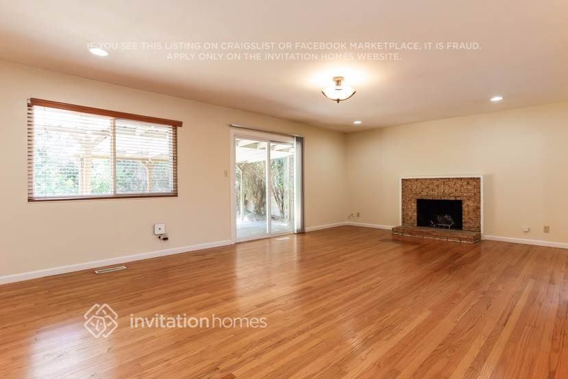 1528 Vervais Ave - Photo 2 of 22