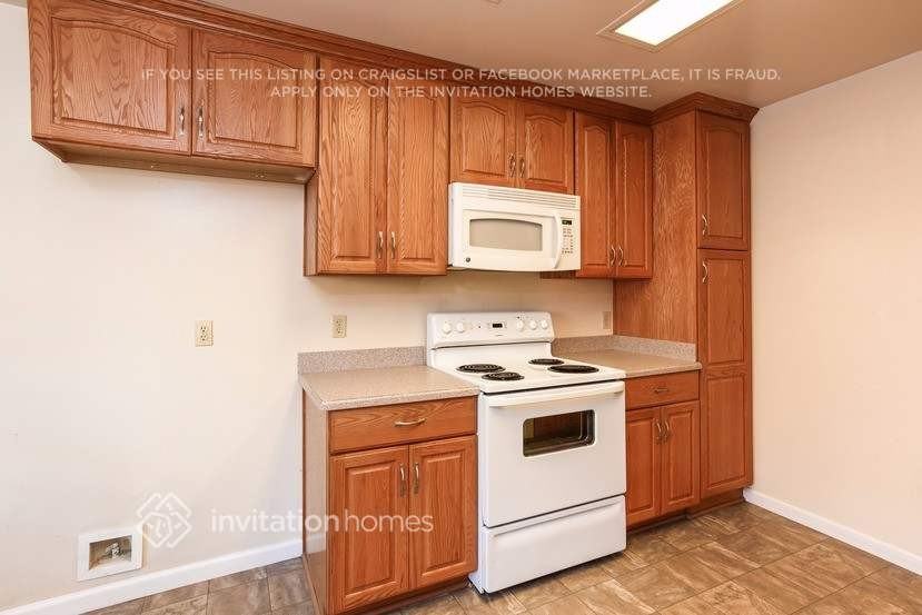 1528 Vervais Ave - Photo 6 of 22