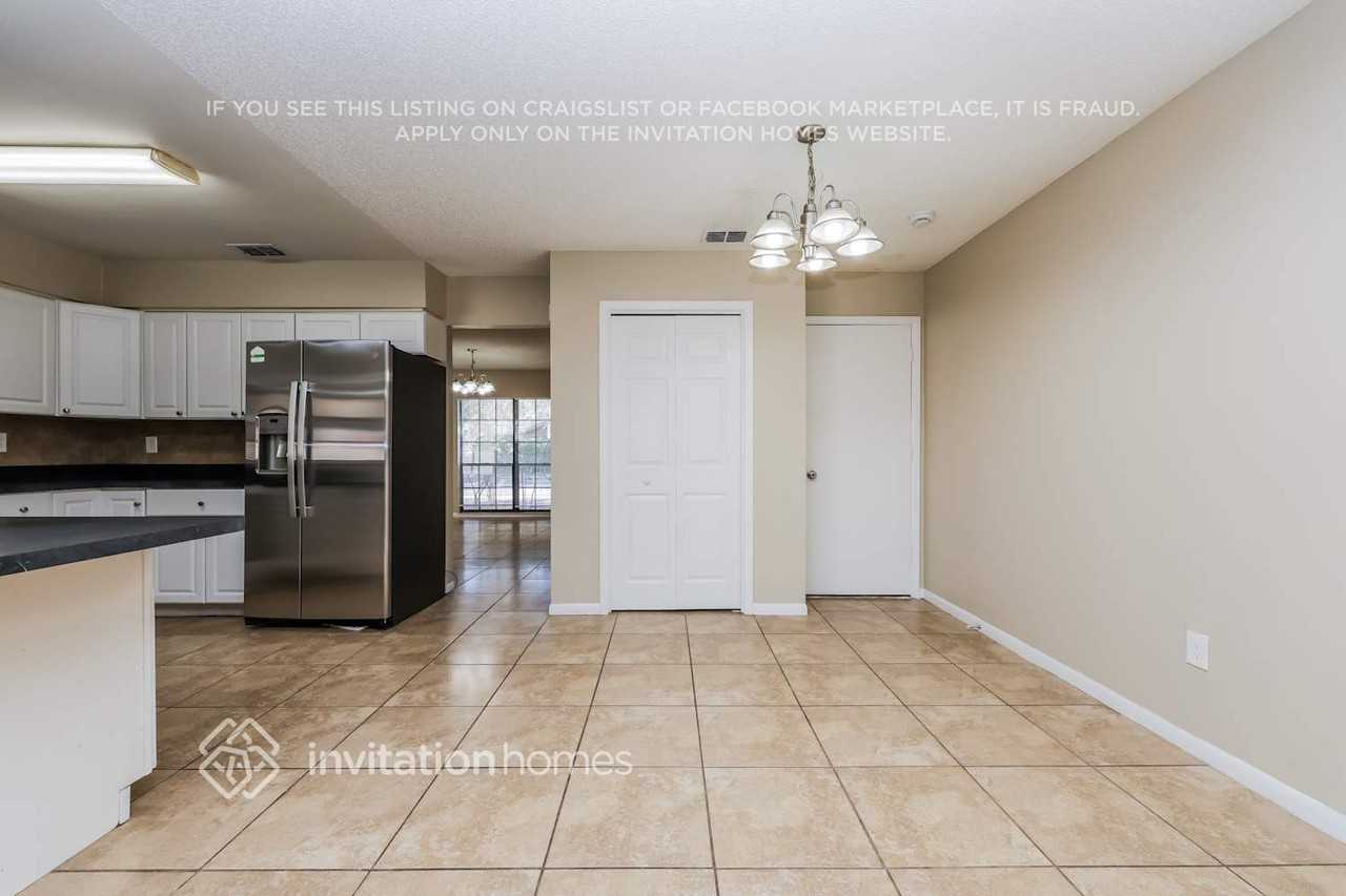 1204 Letona Ln - Photo 4 of 17