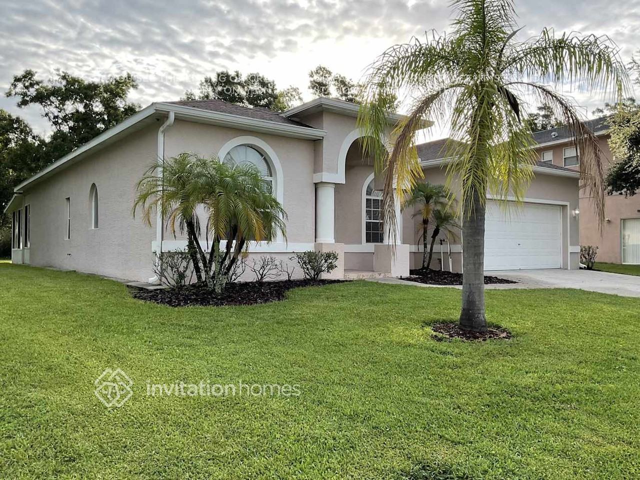 11011 Lynn Lake Cir - Photo 2 of 23