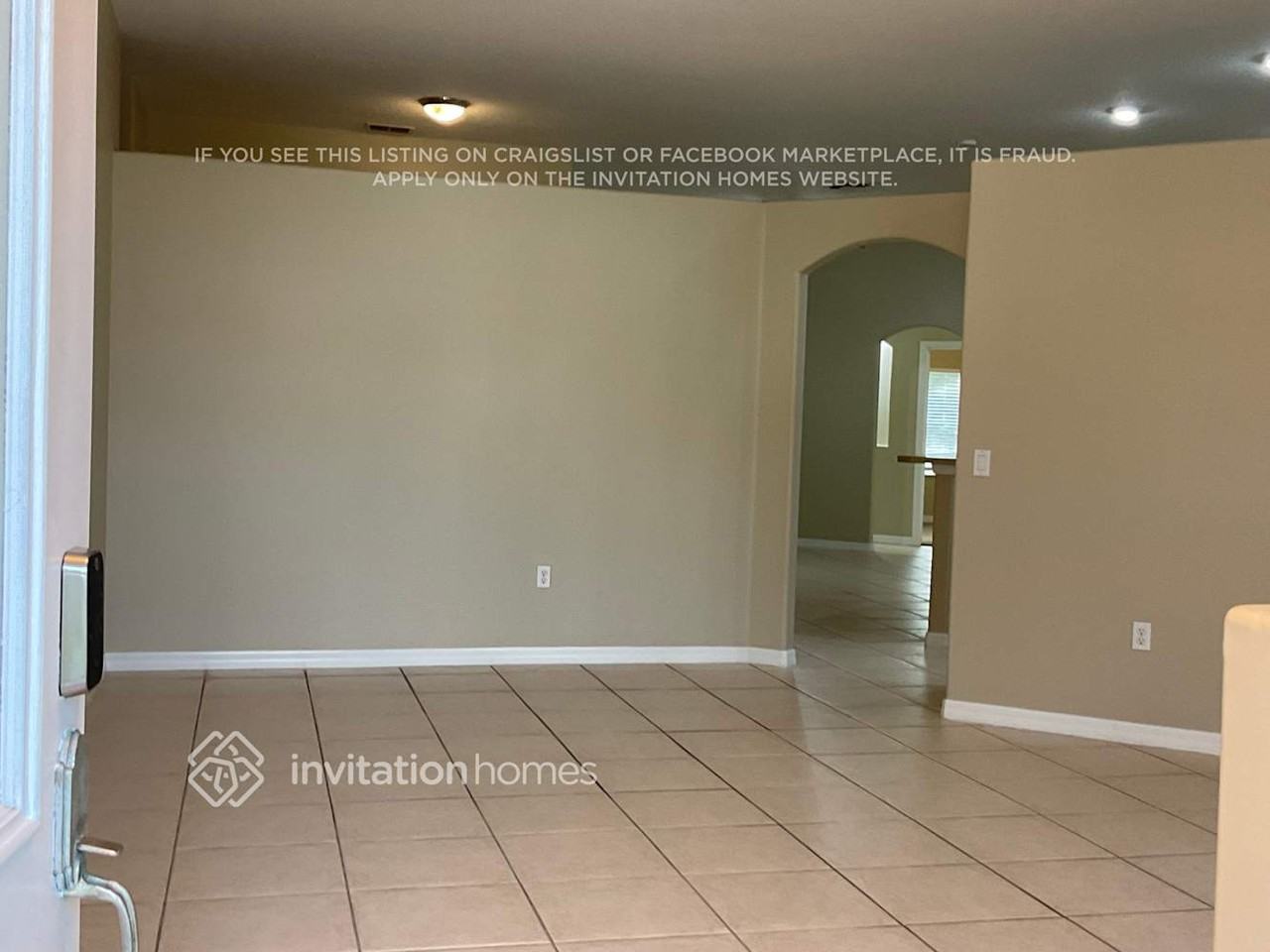 11011 Lynn Lake Cir - Photo 5 of 23