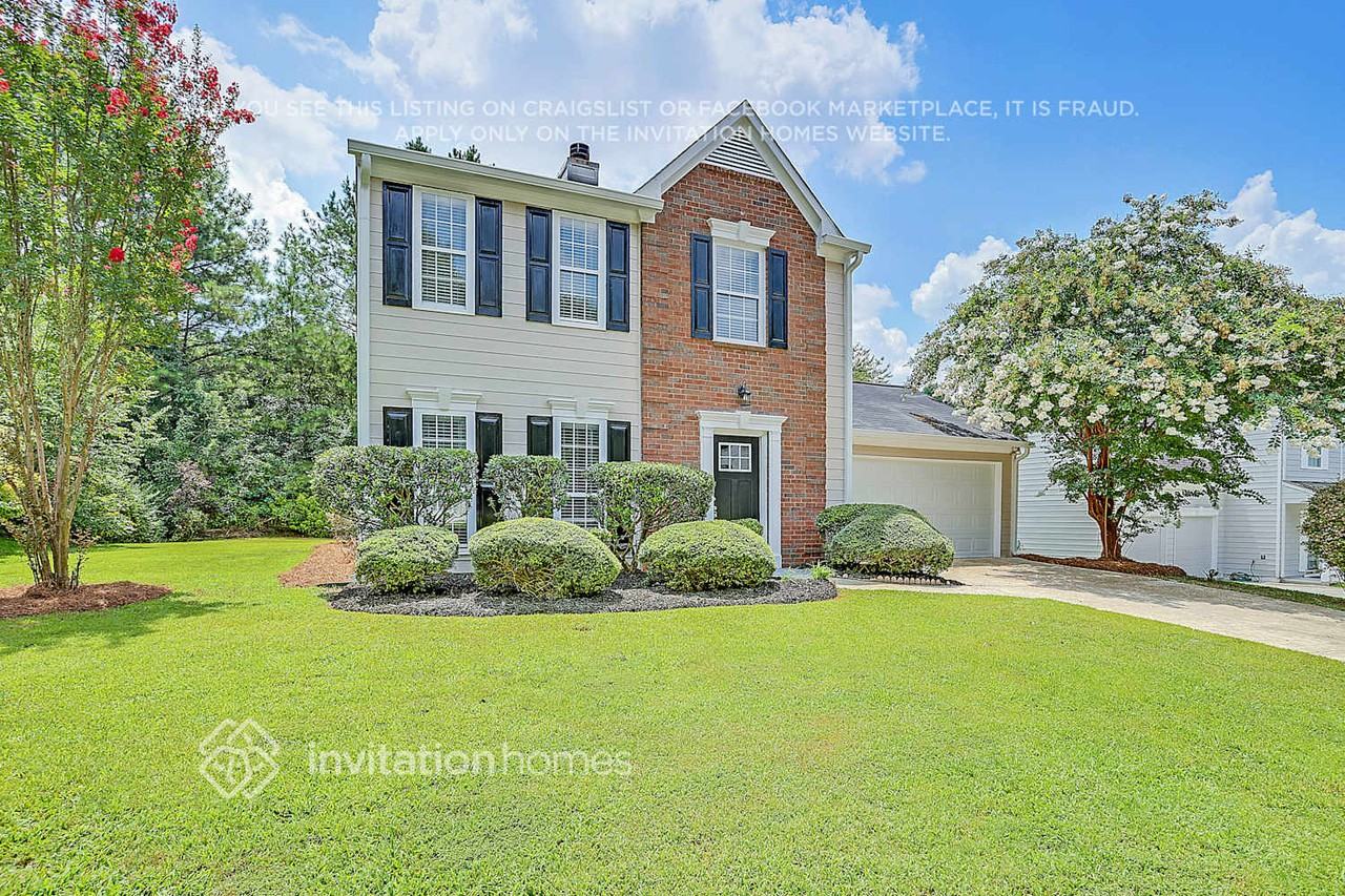 1027 Winterglen Way - Photo 3 of 25