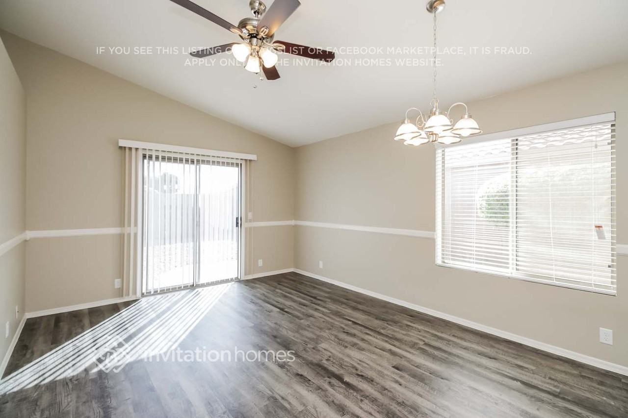 15725 W Smokey Dr - Photo 7 of 14