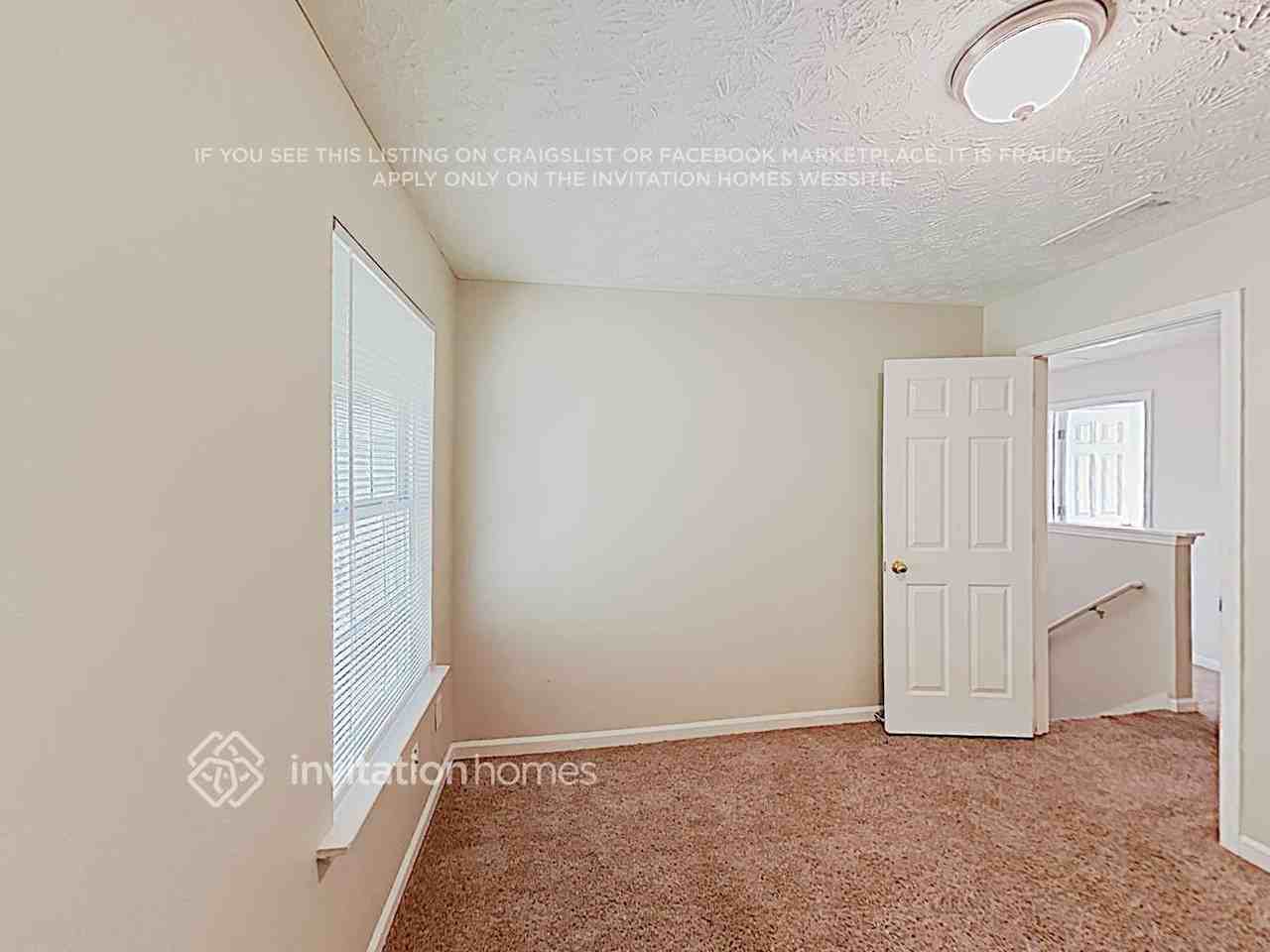 8251 Sterling Ln - Photo 7 of 18