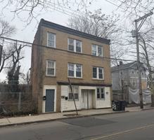 featured image of 213 Ferry St #3B