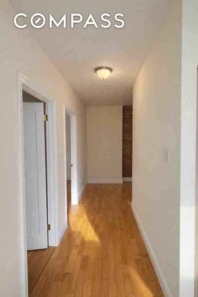 357 E 58th St #2W - Photo 4 of 6