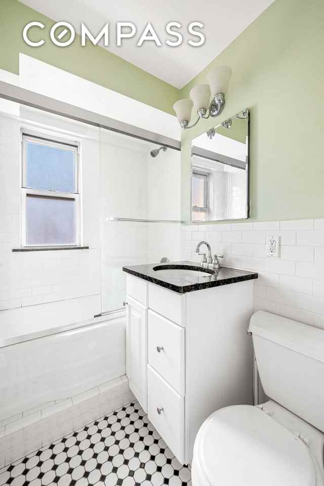 55 E 9th St #12H - Photo 7 of 9