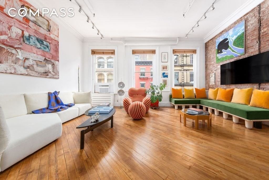 40 White St #4 - Photo 2 of 7