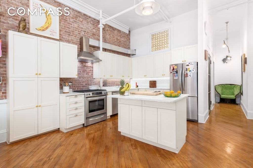 40 White St #4 - Photo 4 of 7